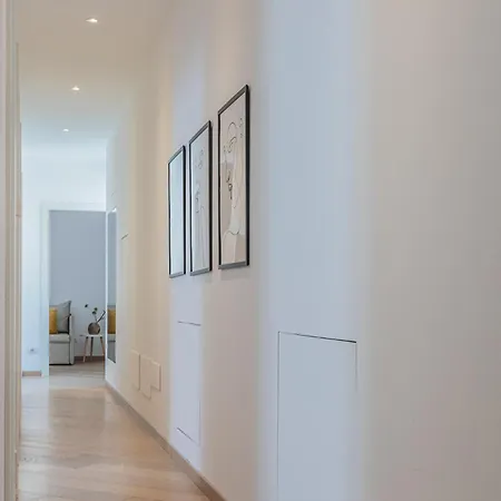 Juliet's Dream - Center